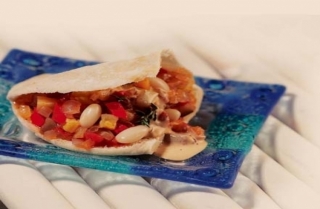 Pita con vegetales asados